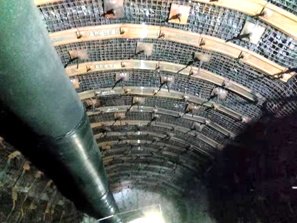 1669017384733904.png 掘进事人情巷道成型.png