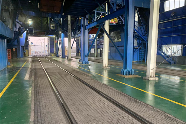 �þ�Ϊ�� �ȹ��徲������������.jpg