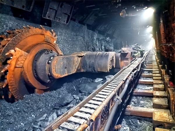 1677133168189228.jpg ÊÂÈËÇéú»ú.JPG