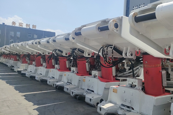 1686131427312965.jpg 支架调试期待入井_副本.jpg