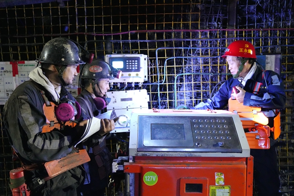 1758595455334725.jpg 3_¸±±¾.jpg