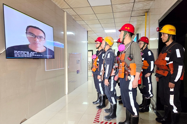 1758614094973748.jpg 584ECABBBA221D64D8CDBDEF7CC2AB18_¸±±¾.jpg