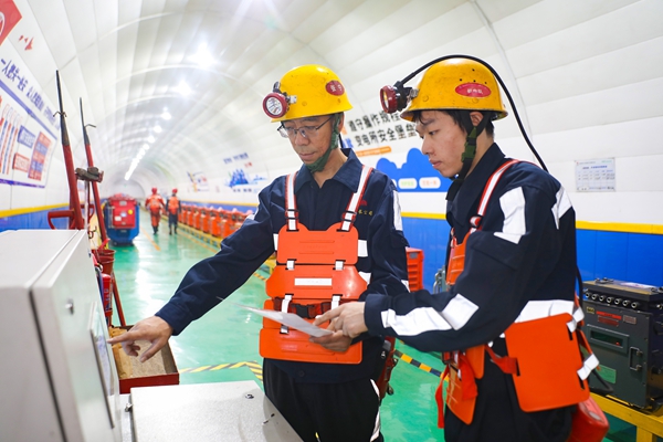 1759977638167256.jpg 1_¸±±¾.jpg