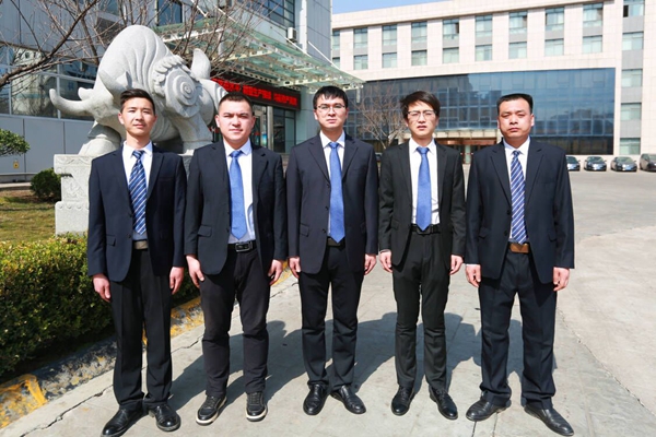 1647246761860548.jpg 大梵宇矿综掘十队.jpg