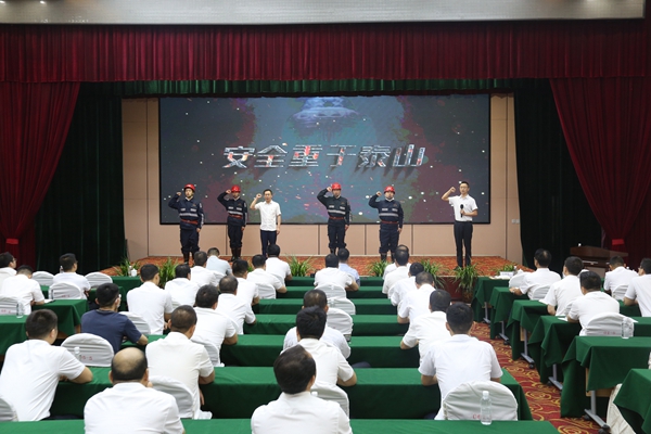1657783189526733.jpg 公司事故案例讲评首场巡演运动走进大梵宇矿 (1).JPG