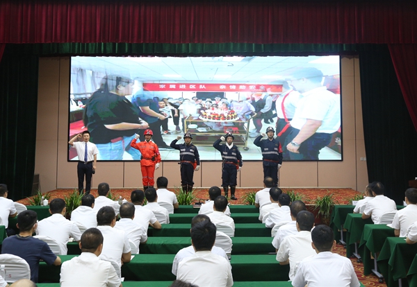 1657783214822114.jpg 公司事故案例讲评首场巡演运动走进大梵宇矿 (2).JPG