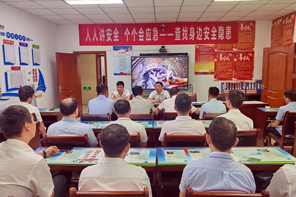 1�徲��ʾ����.jpg
