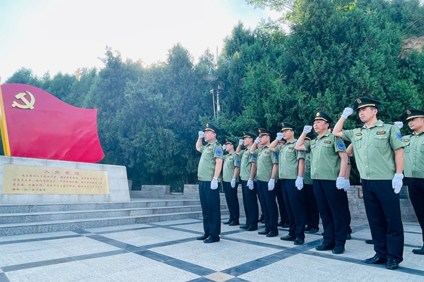 ���к�ɫ�������� ���к�ɫ�������� (5)_����.jpg